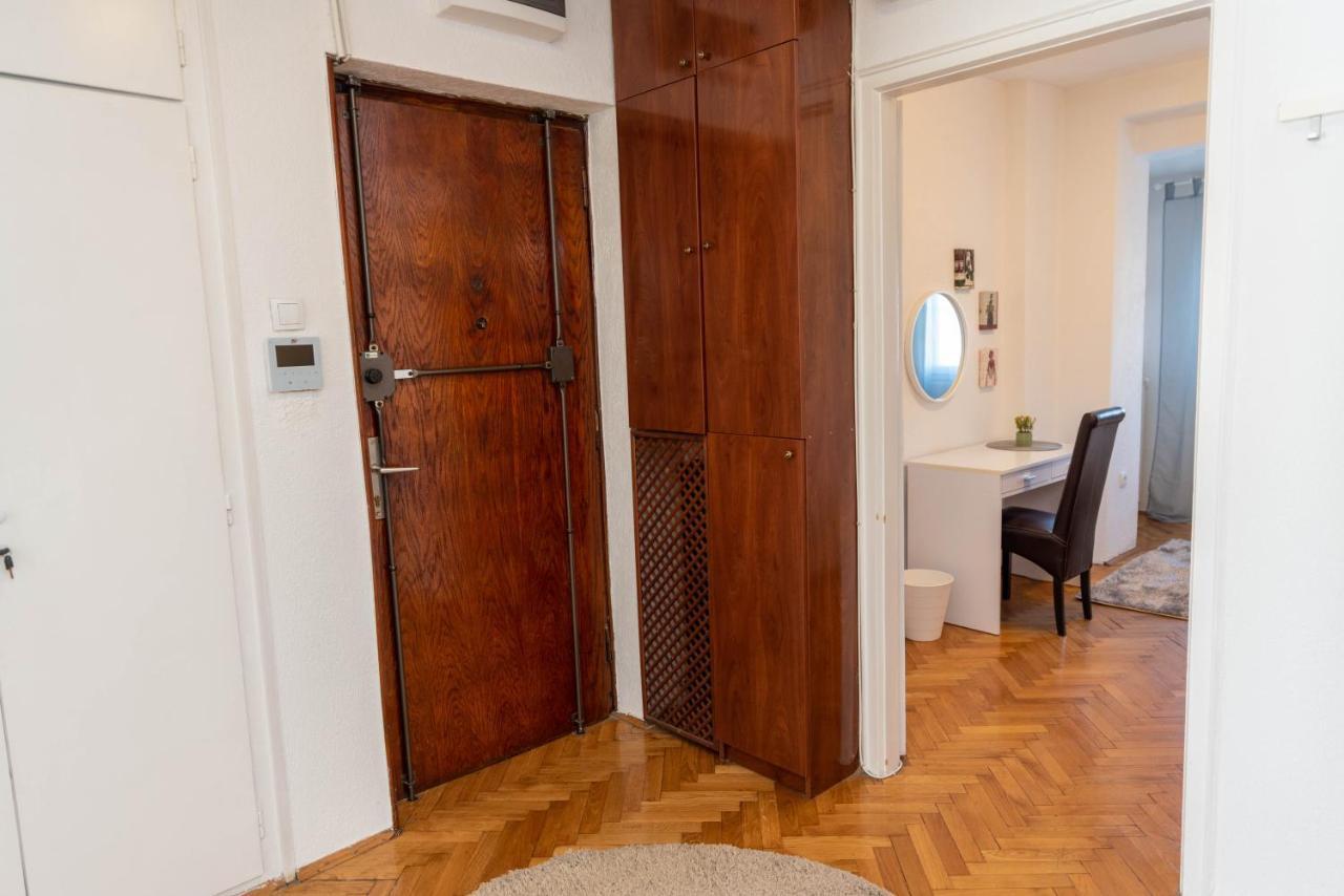 Sweet House Parlament Apartment เบลเกรด ภายนอก รูปภาพ