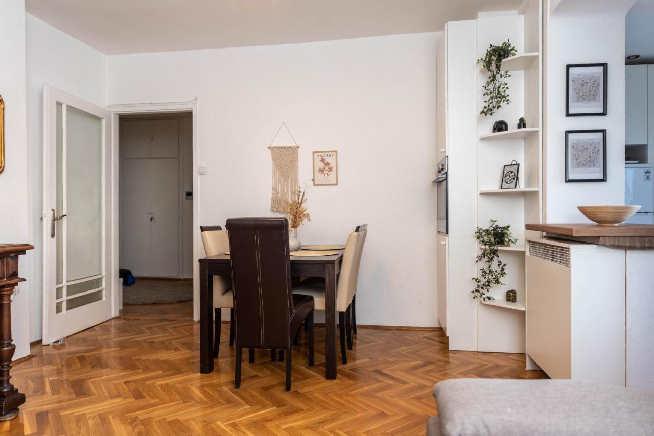 Sweet House Parlament Apartment เบลเกรด ภายนอก รูปภาพ